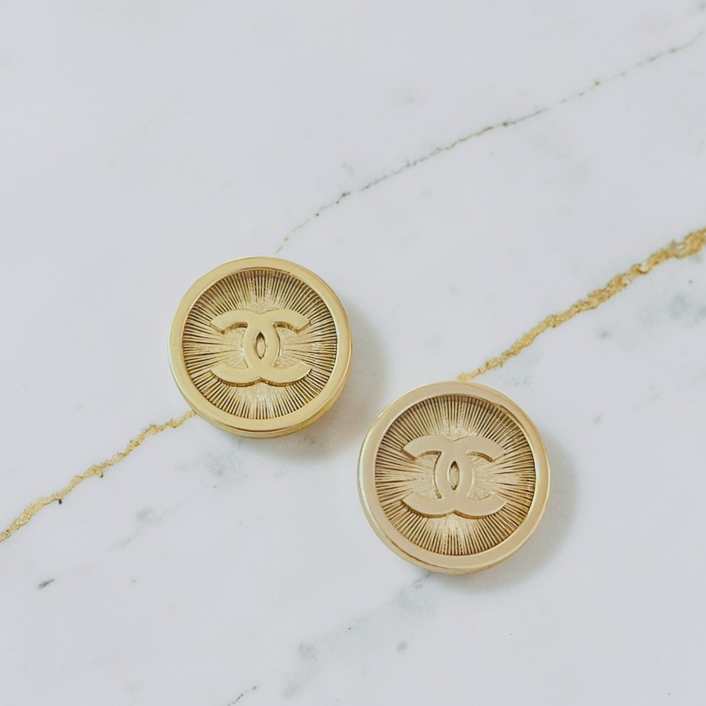 Luxury Gold Starburst Upcycled Button Earrings 20mm